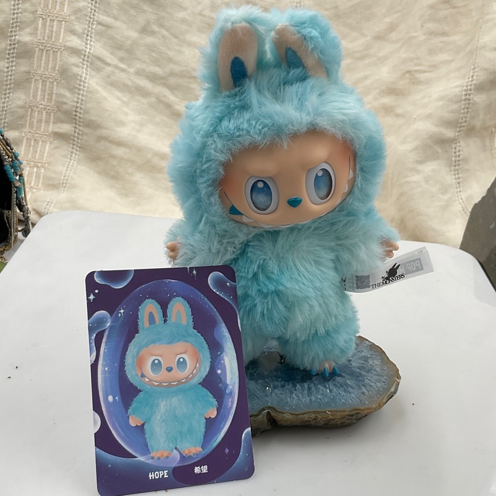 HardToFindVerifiedPOPMART the Monsters Big Into Energy “Hope” Blue PlushLabubu